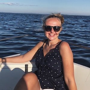 Meet your Posher, Kaitlyn